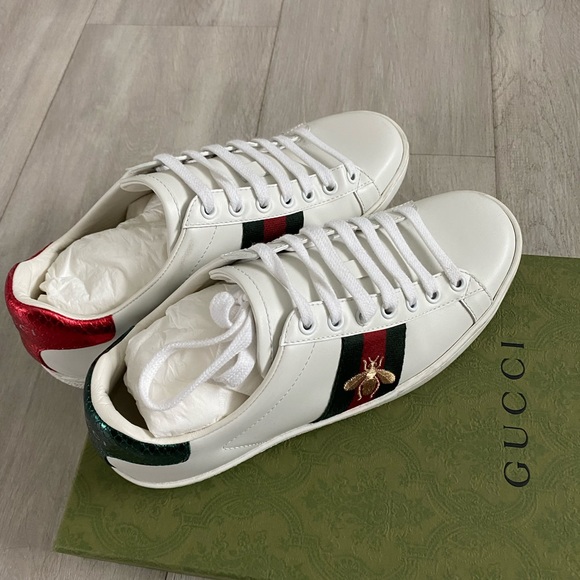 WOMEN'S ACE SNEAKER WITH BEE - Picture 4 of 8